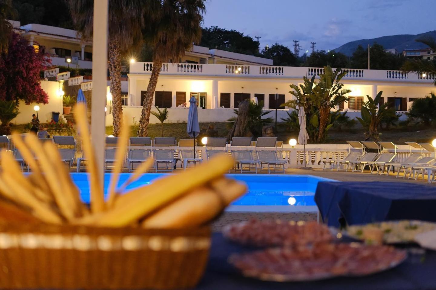 Hotel Diamond Residence Diamante Buitenkant foto