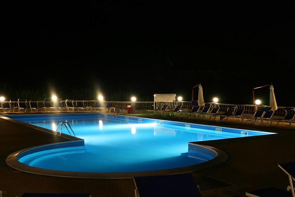 Hotel Diamond Residence Diamante Buitenkant foto