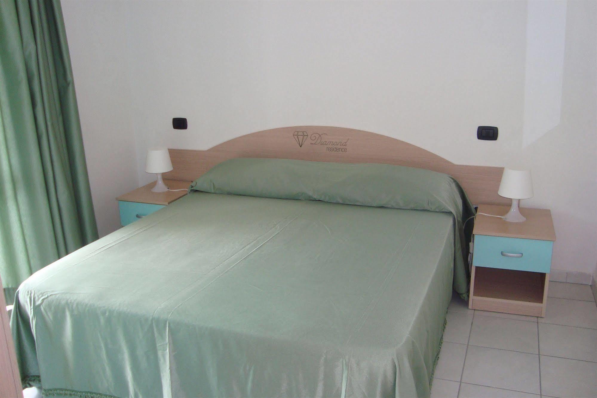 Hotel Diamond Residence Diamante Buitenkant foto